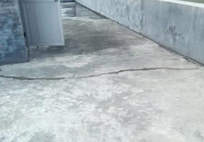 奉化楼顶漏水维修公司分享下如何解决卫生间隐蔽部位漏水的问题?